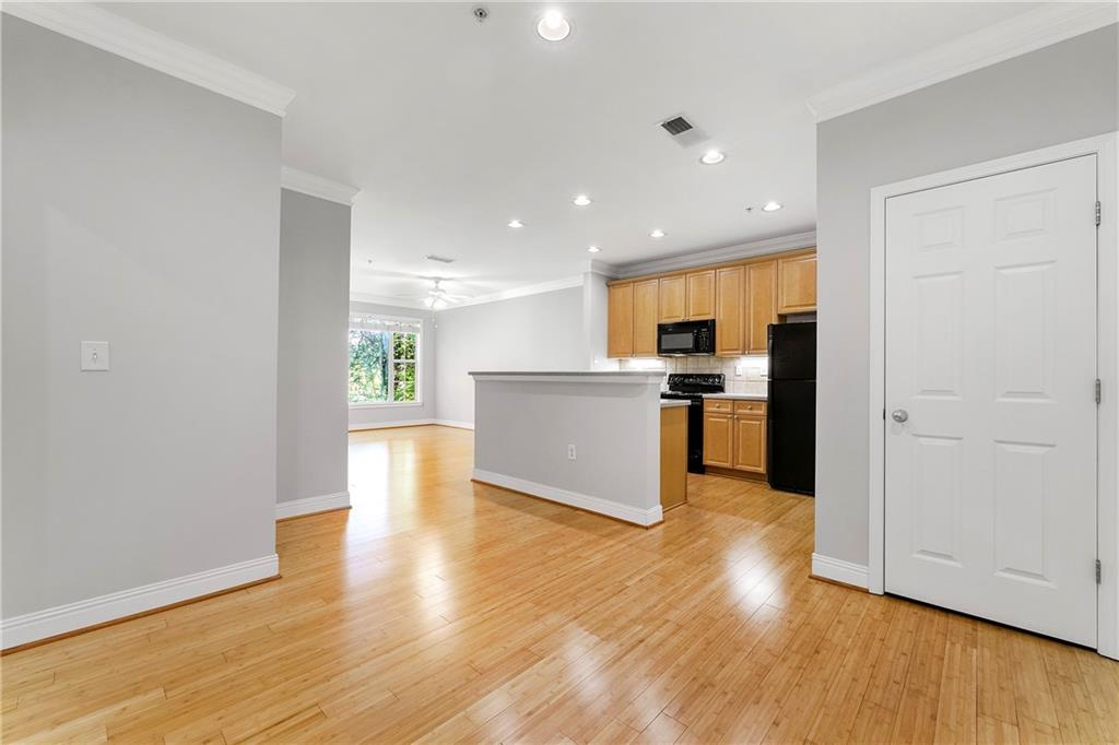 4201 Stratford Commons - 1